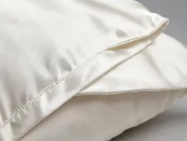 Silk seam detail